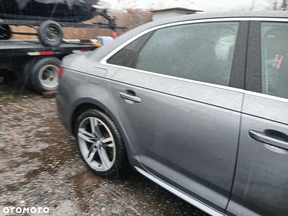 Audi A4 Limousine - 19