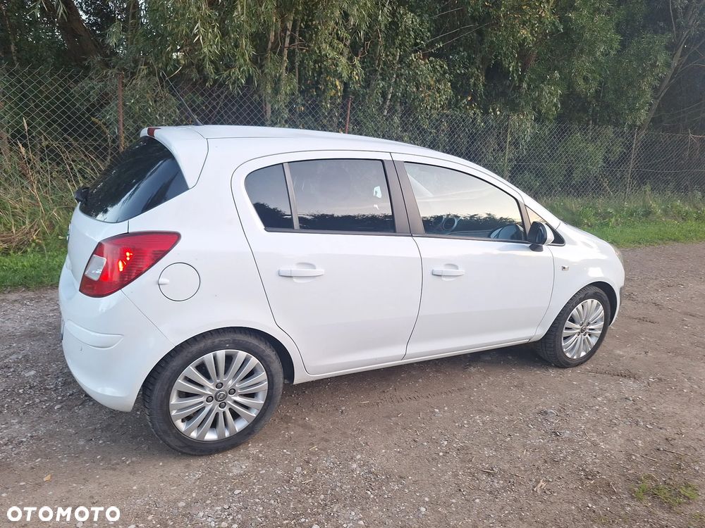Opel Corsa 1.2 16V Enjoy - 5