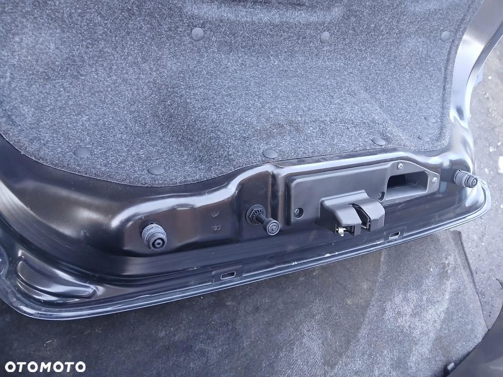 Fiat Linea Sedan klapa bagażnika kod lakier 632 - 5