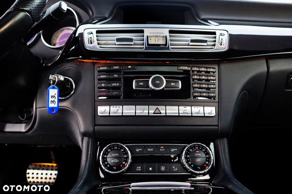 Mercedes-Benz CLS - 19