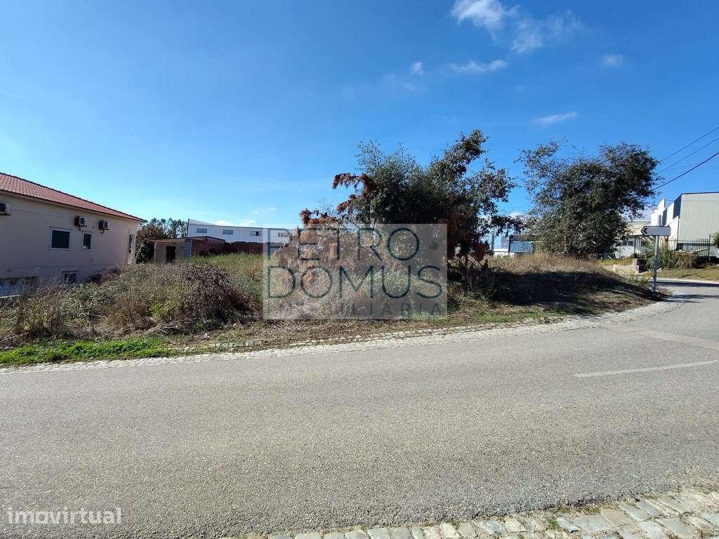 TERRENO RÙSTICO EM ZONA URBANIZÀVEL - BOA VISTA - LEIRIA - Grande imagem: 2/4