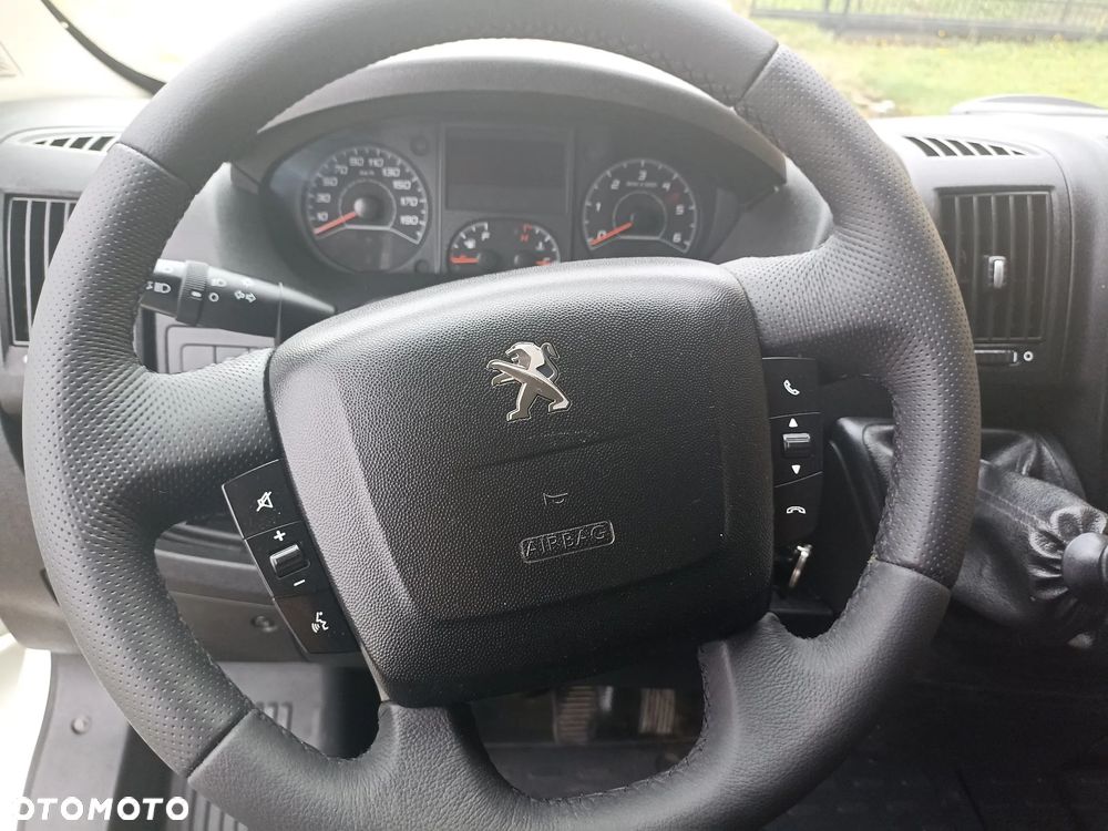 Peugeot BOXER - 12