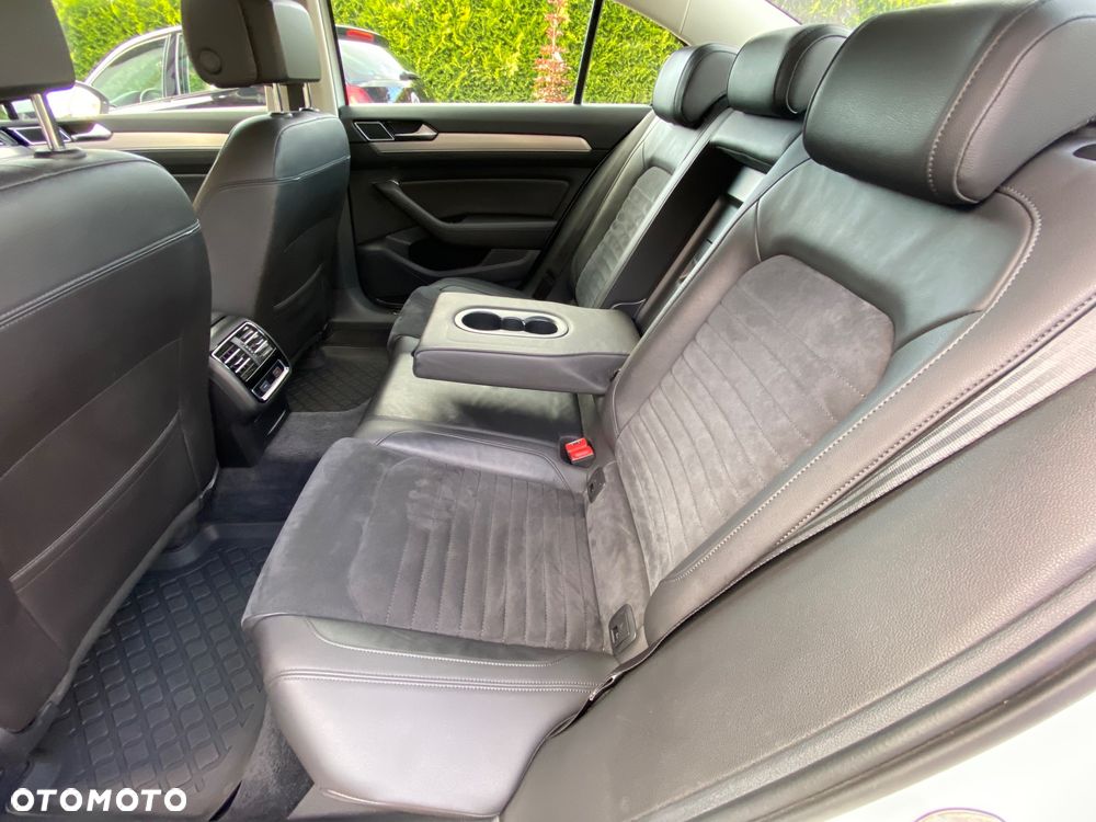 Volkswagen Passat 2.0 TDI BMT Highline DSG - 26