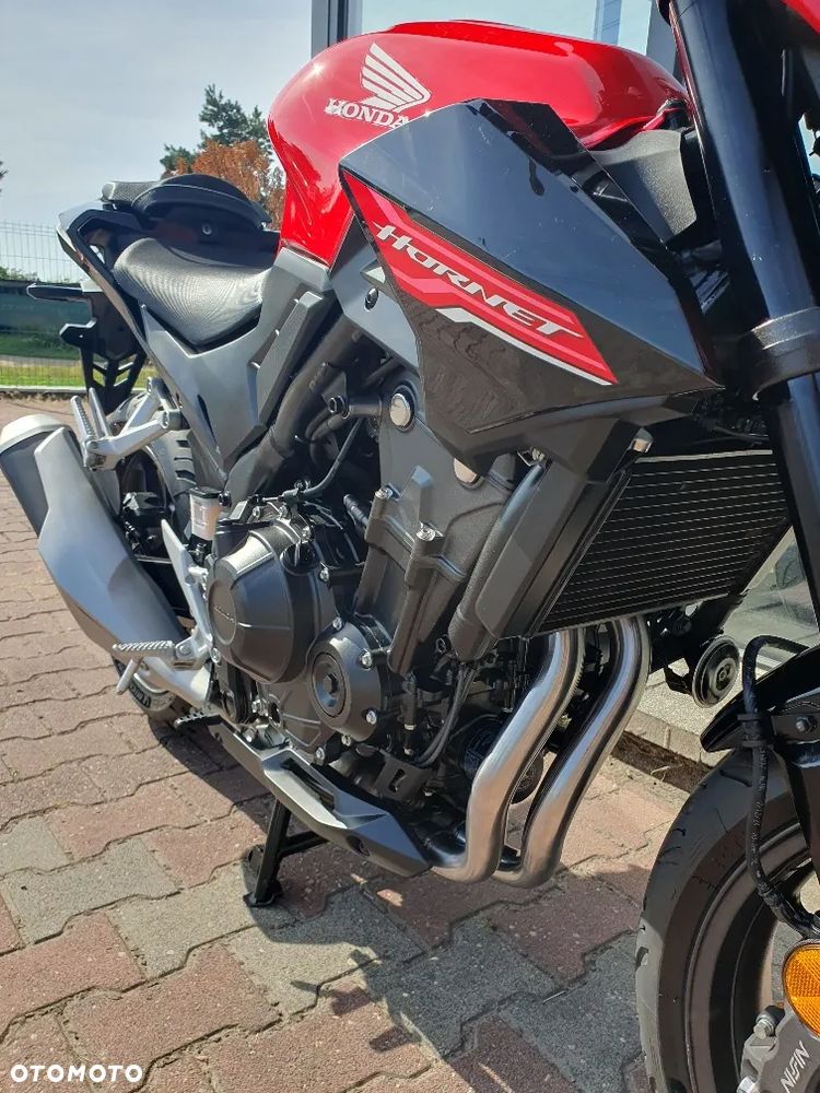 Honda Hornet - 24