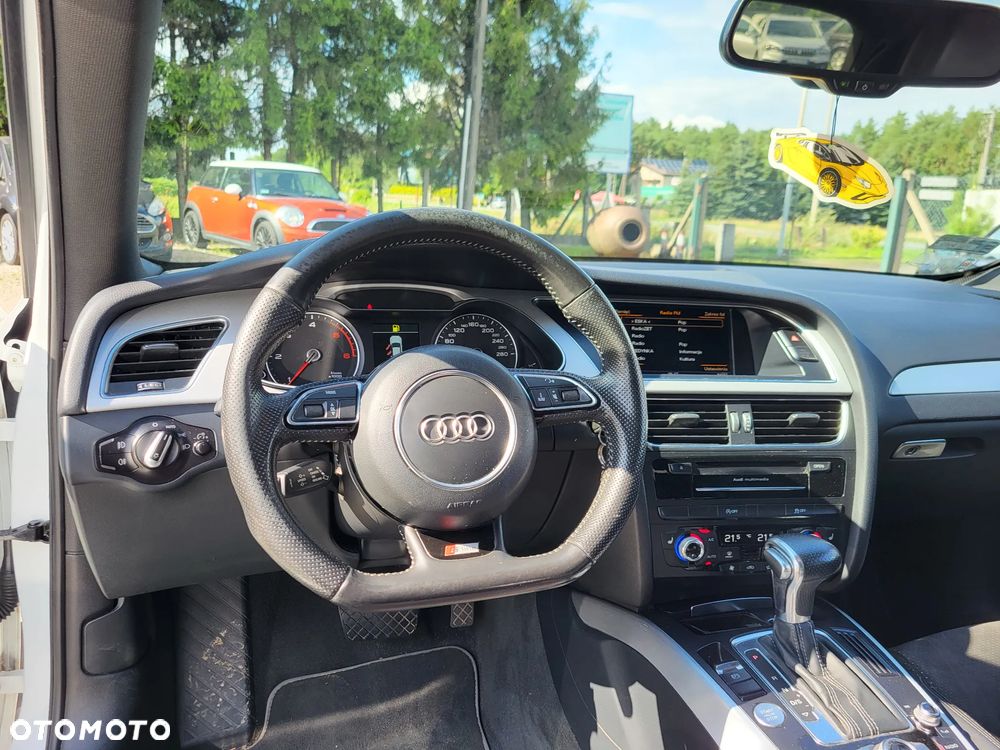 Audi A4 Avant 2.0 TDI DPF quattro S tronic S line Sportpaket - 9