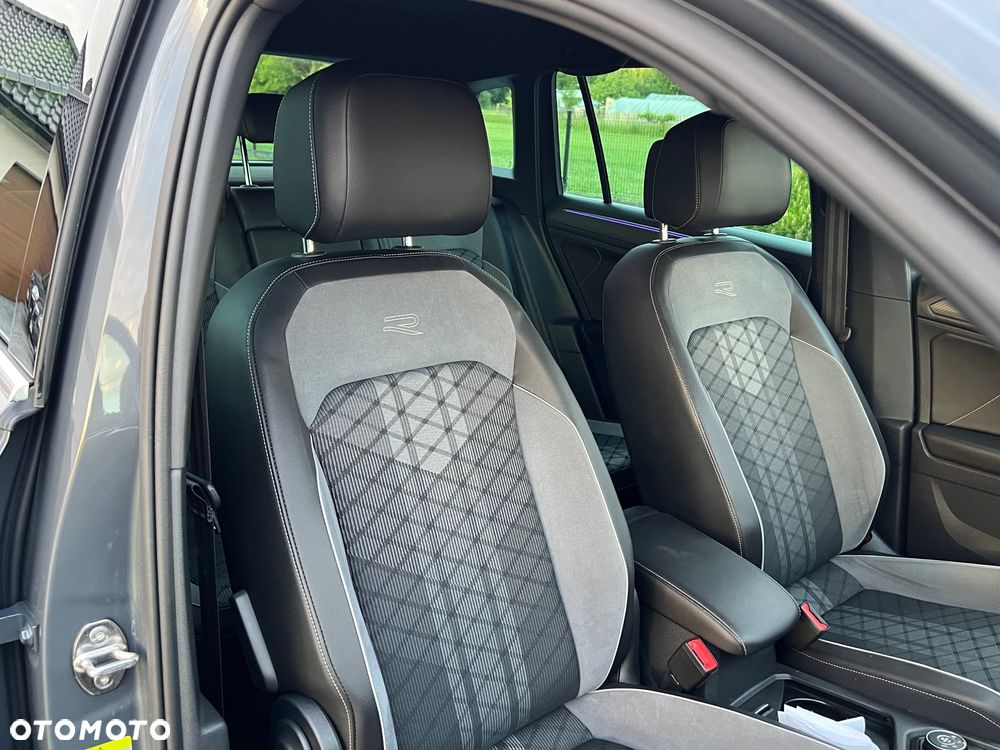Volkswagen Tiguan 2.0 TDI SCR 4MotION DSG R-Line - 34