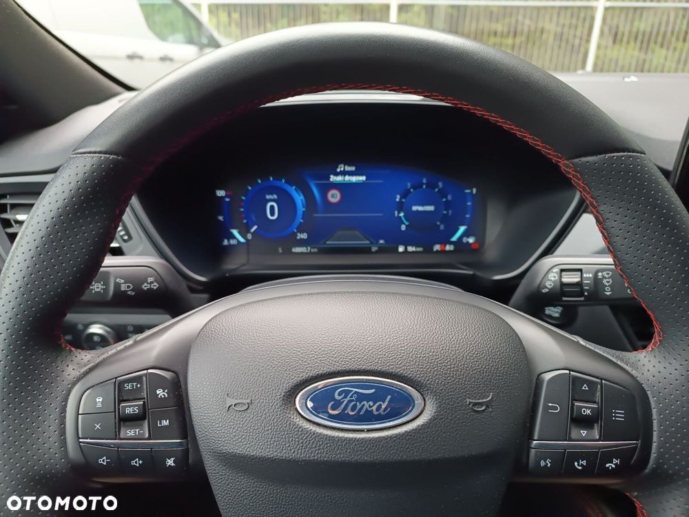 Ford Kuga 1.5 EcoBoost FWD ST-Line X - 14