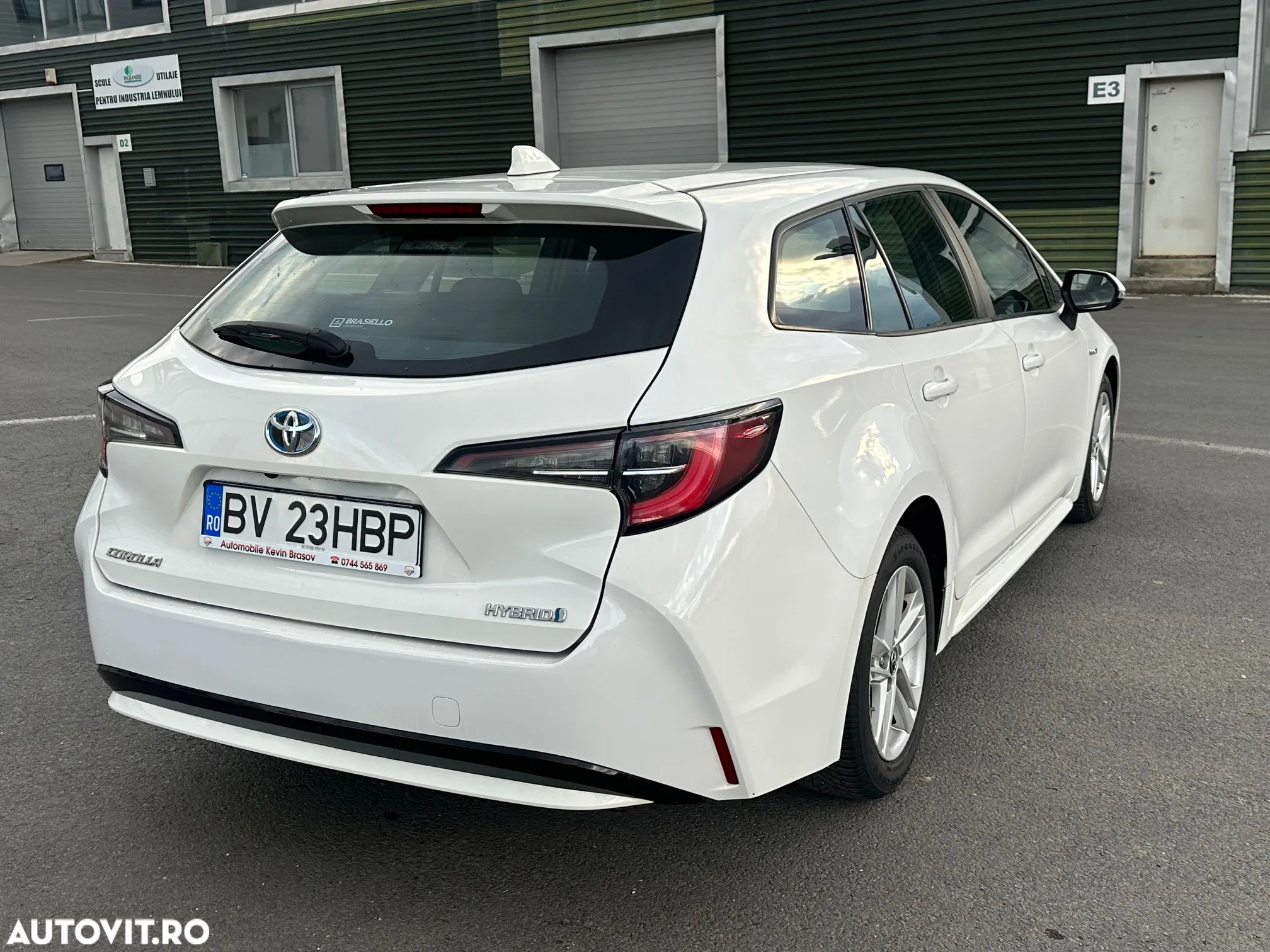 Toyota Corolla 1.8 Hybrid Business Edition - 17