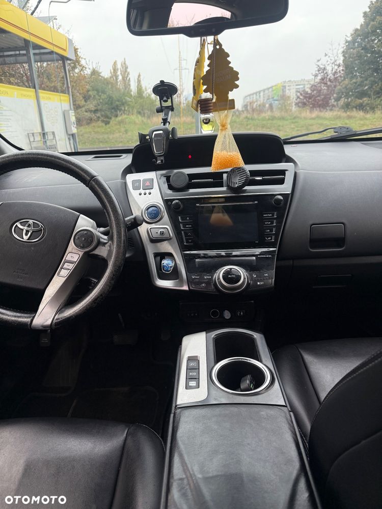 Toyota Prius+ - 10