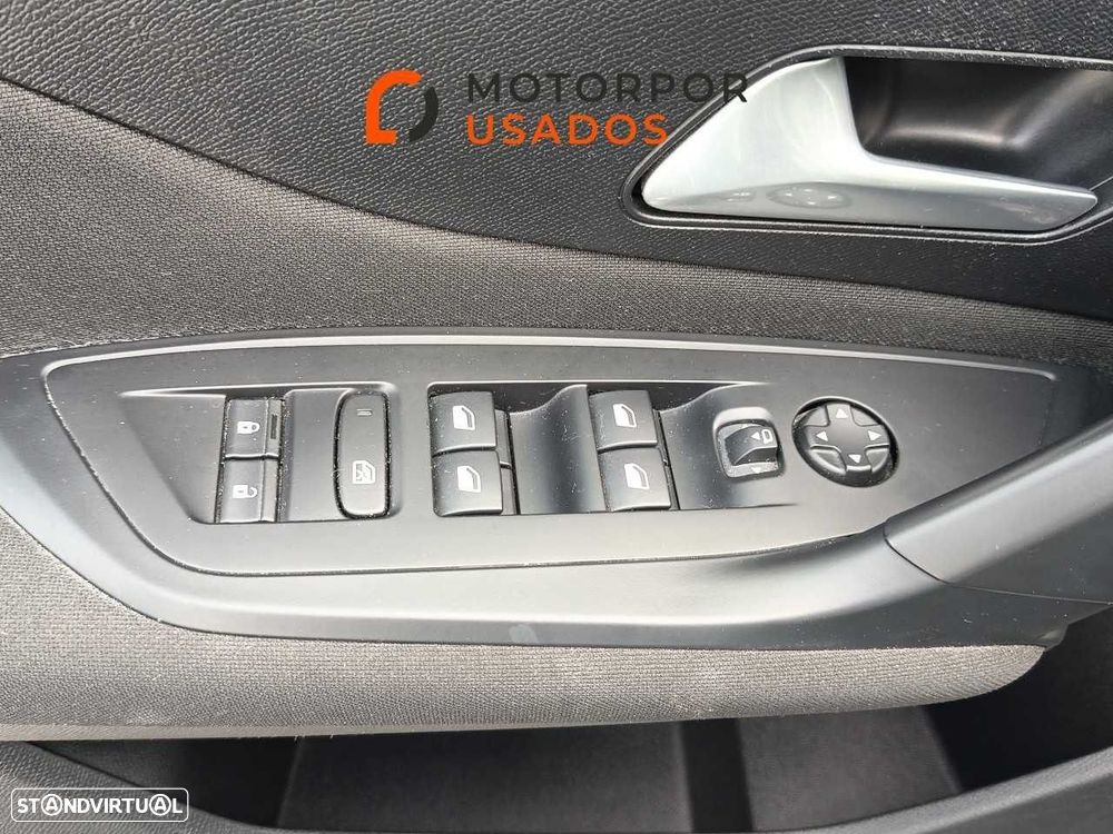 Peugeot 308 1.5 BlueHDi Active Pack — fotografia 13