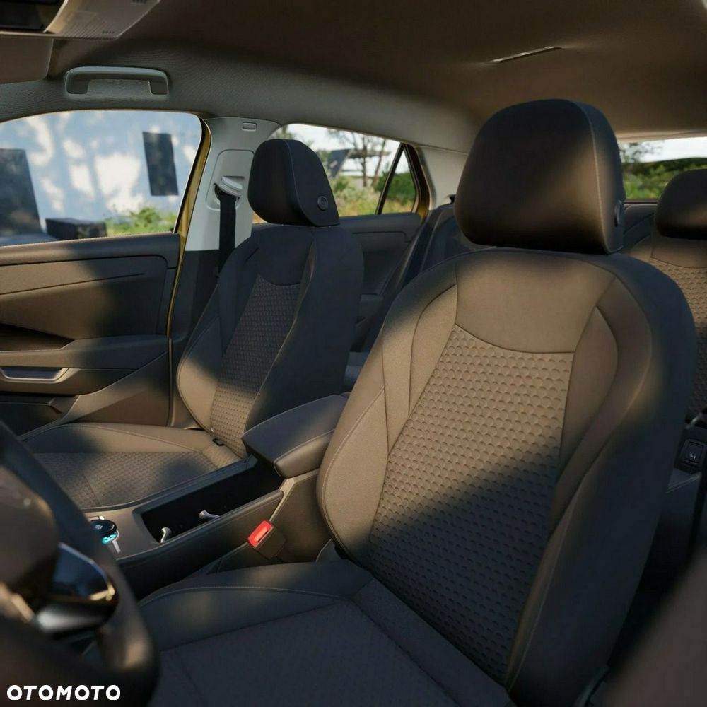 Volkswagen T-Roc - 12