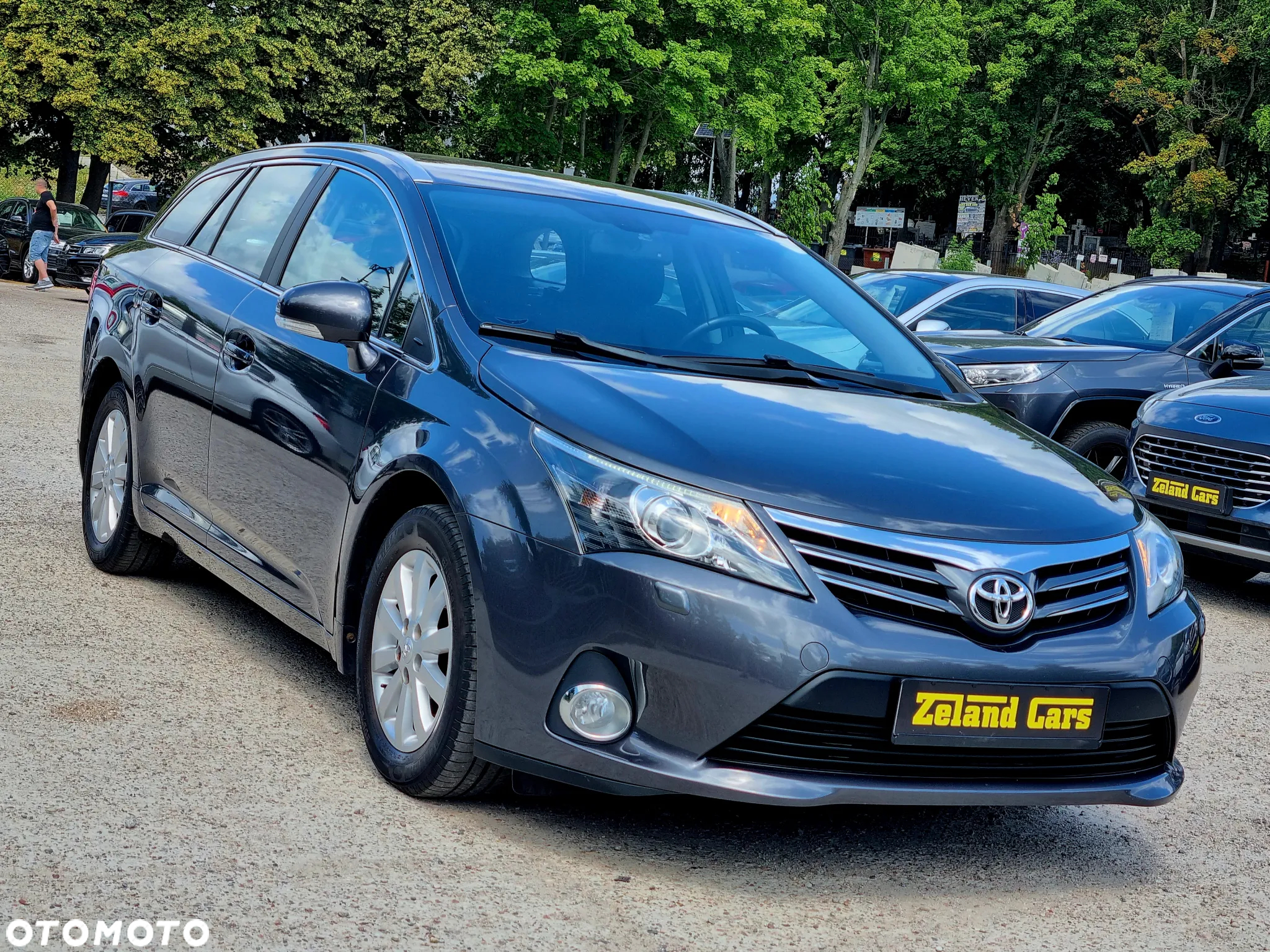 Toyota Avensis 1.8 Premium - 3