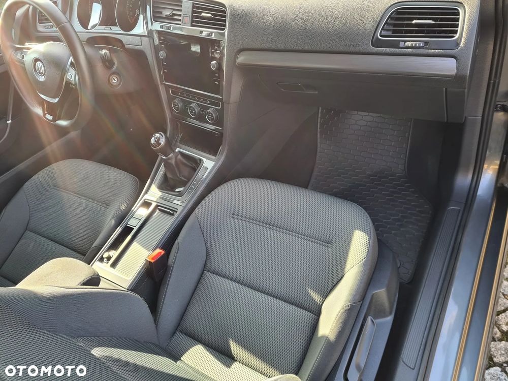 Volkswagen Golf 1.5 TSI BlueMotion ACT Highline - 23