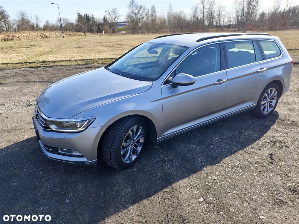 Volkswagen Passat - 4