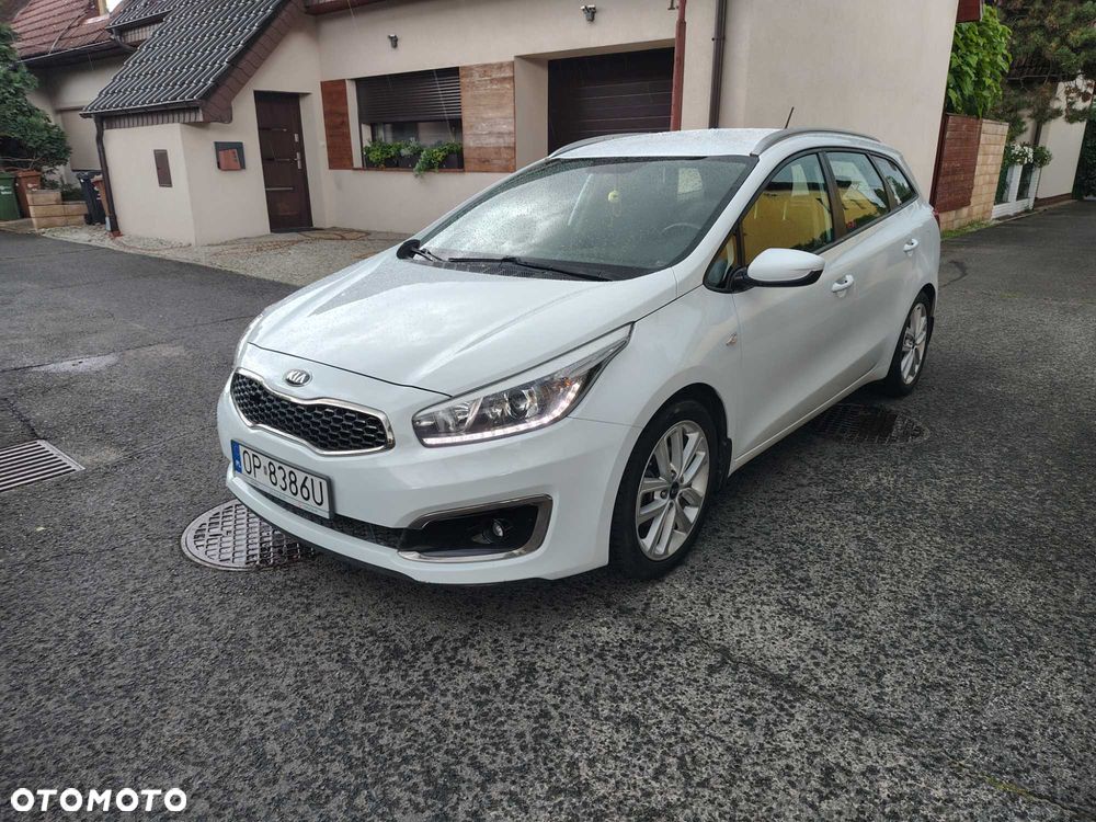 Kia Ceed - 1