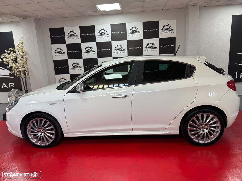 Alfa Romeo Giulietta 1.6 JTDm Veloce - 4