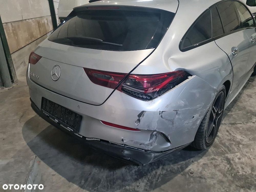 Mercedes-Benz CLA 180 AMG Line 7G-DCT - 7