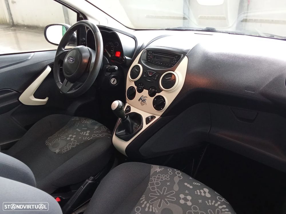Ford KA 1.2 S&S Ambiente - 9