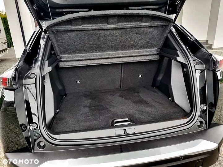 Peugeot 2008 1.5 BlueHDi Allure S&S EAT8 - 22