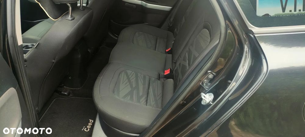 Kia Ceed 1.6 CRDi M - 5