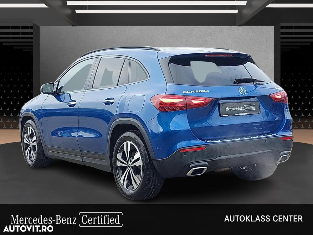 Mercedes-Benz GLA 200 d 4MATIC Aut. - 3