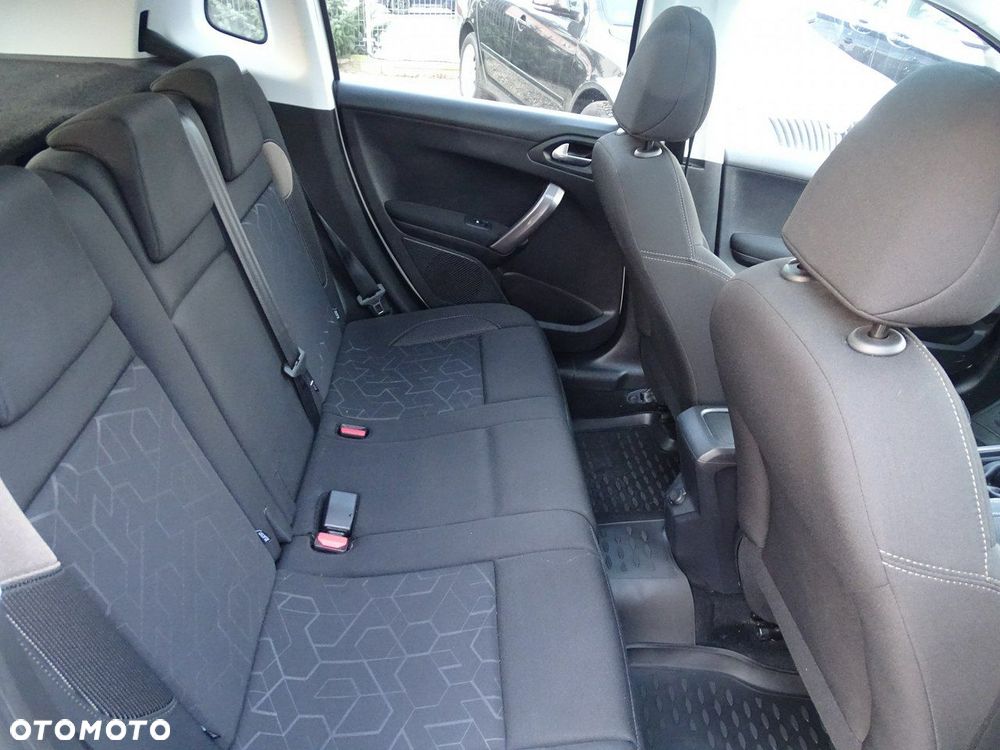 Peugeot 2008 1.2 Pure Tech Style - 34