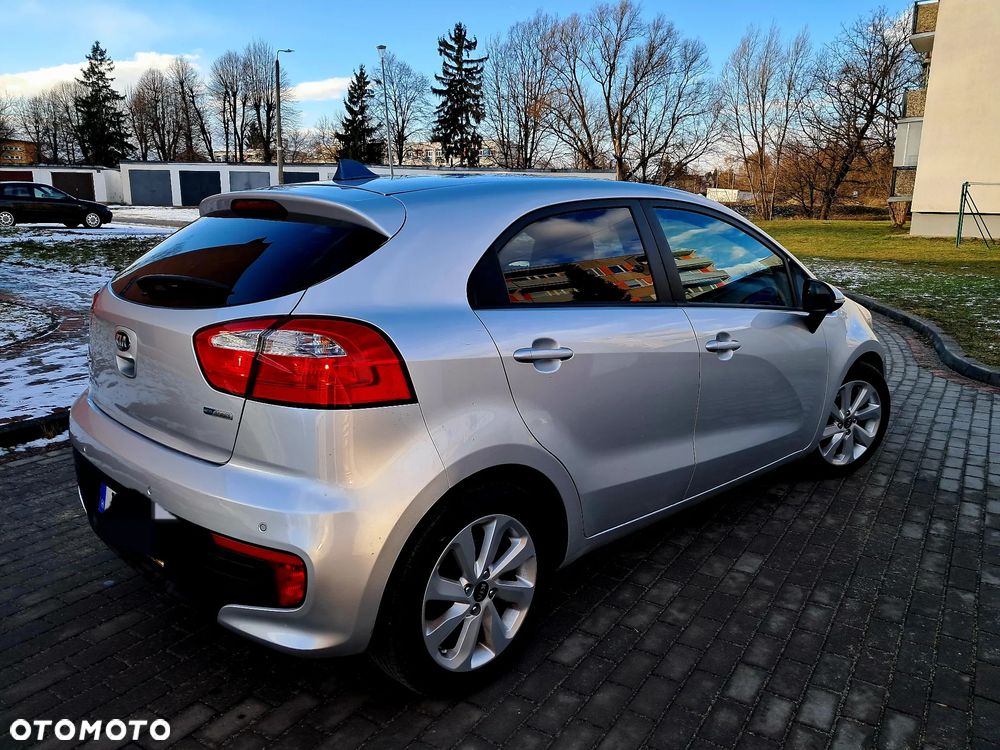 Kia Rio 1.4 M - 6