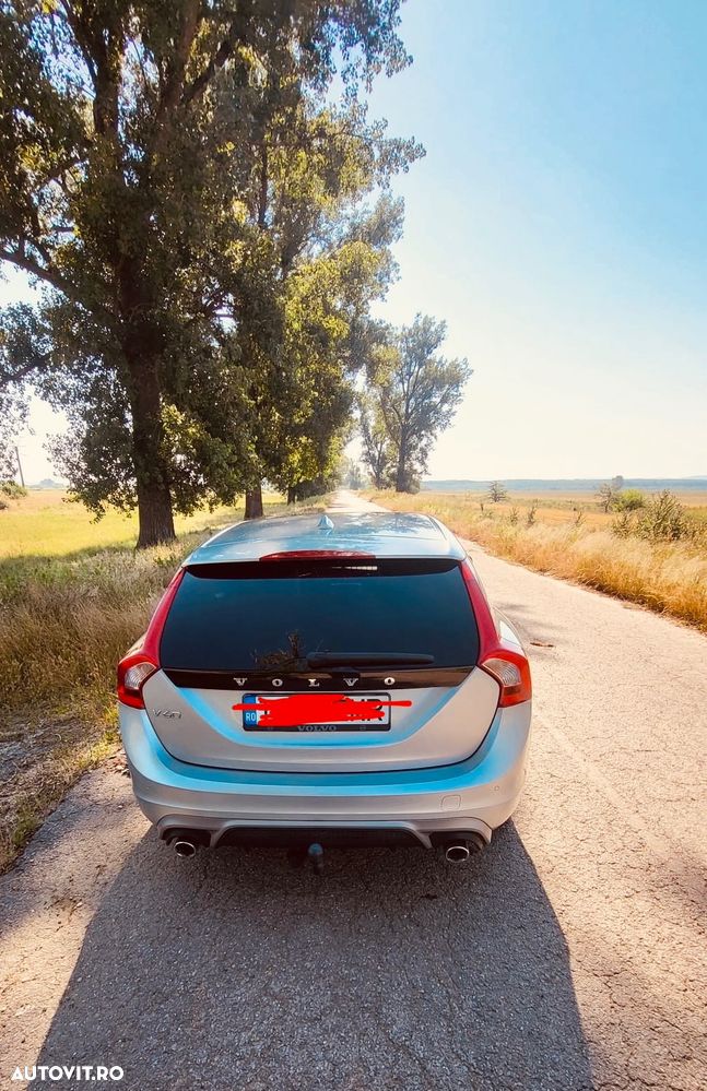 Volvo V60 D4 VEA Start-Stop R-Design - 4