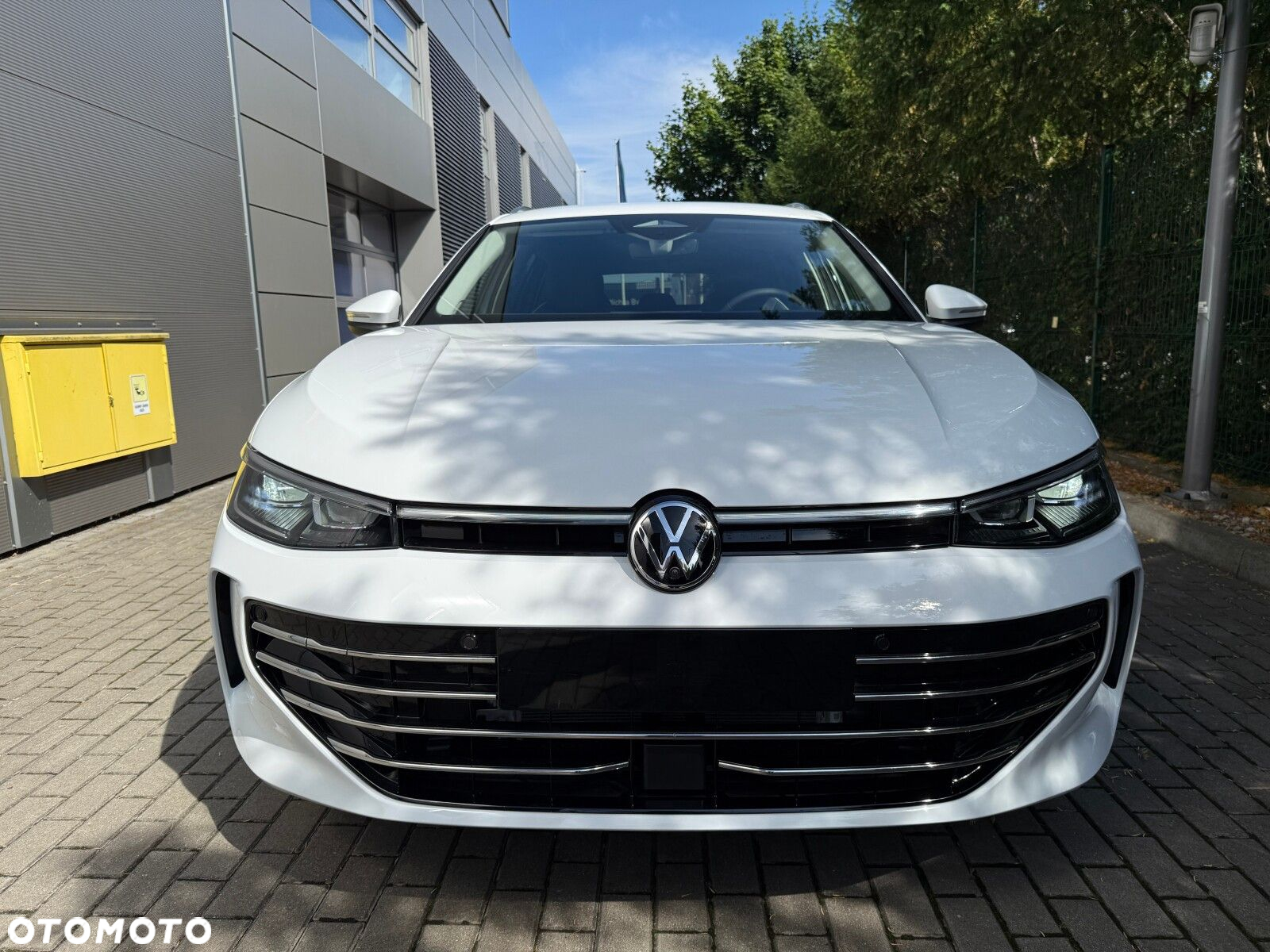 Volkswagen Passat - 9