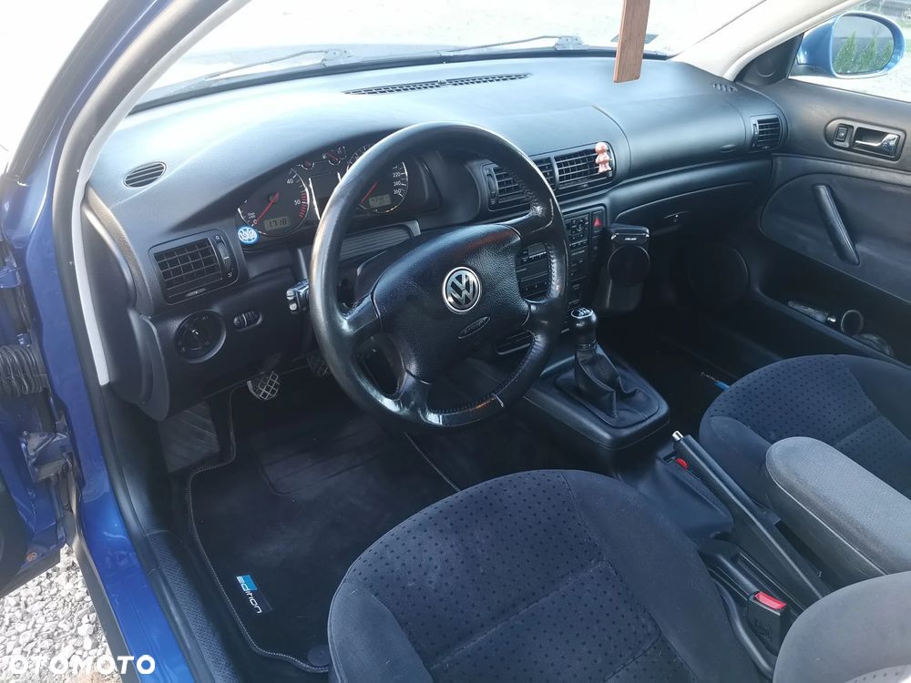 Volkswagen Passat 1.9 TDI Comfortline - 5