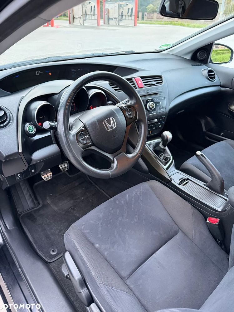 Honda Civic 1.8 i-VTEC Sport - 9