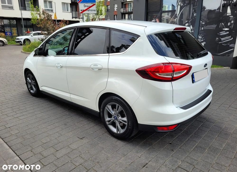Ford C-MAX 1.5 TDCi Titanium - 4