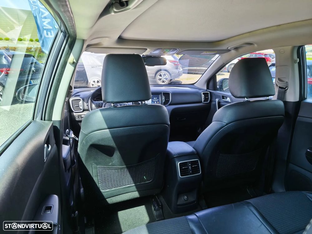 Kia Sportage 1.7 CRDI ISG TX - 10