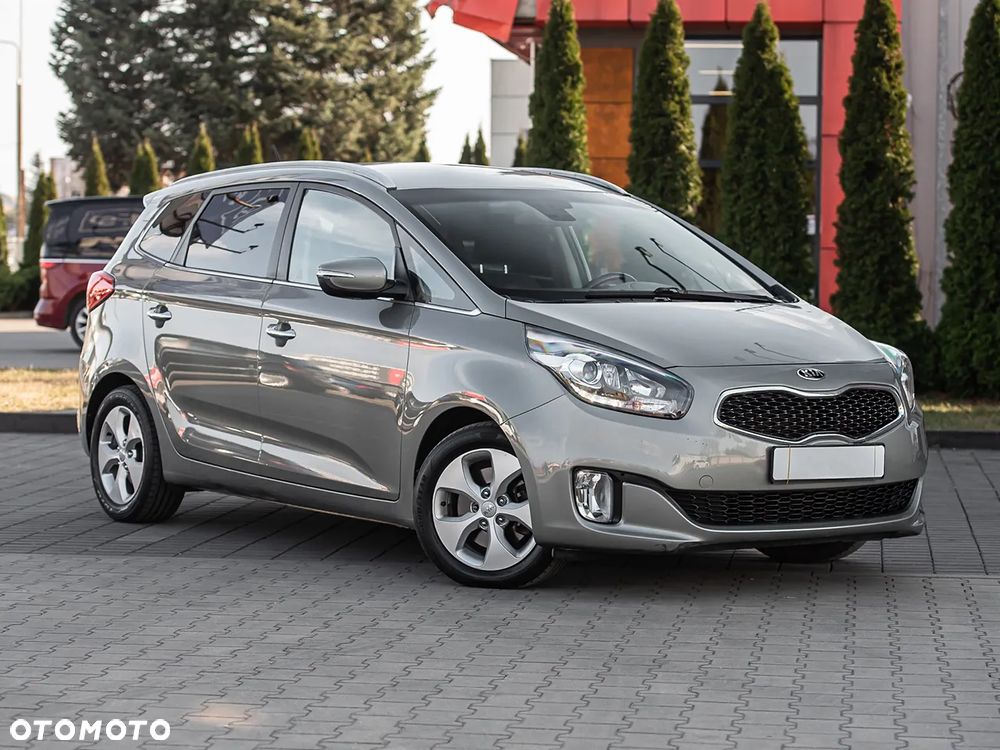 Kia Carens 1.7 CRDi M 7os - 1