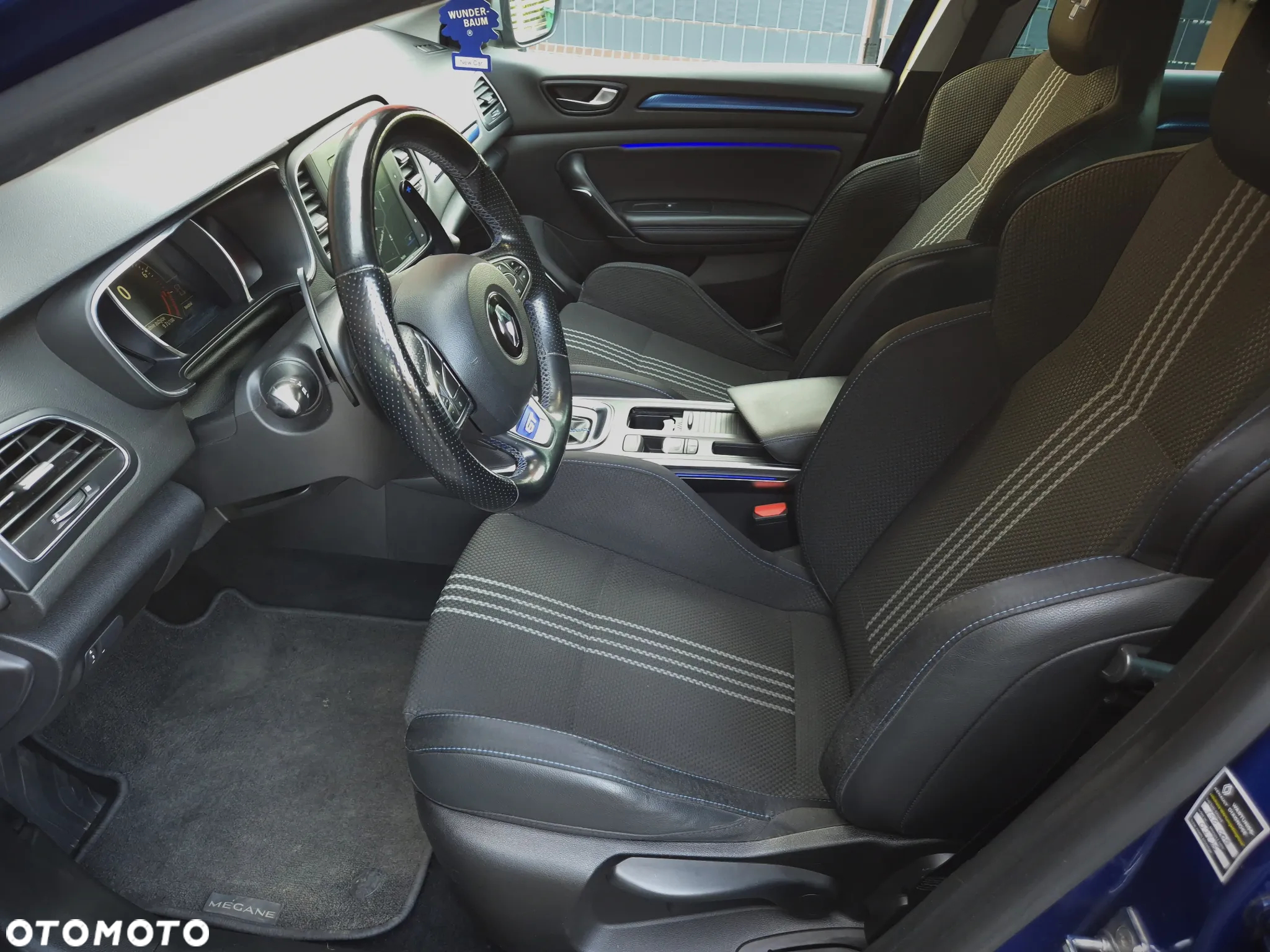 Renault Megane ENERGY TCe 205 EDC GT - 16
