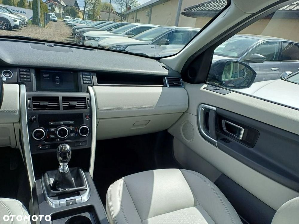 Land Rover Discovery Sport TD4 Pure - 24