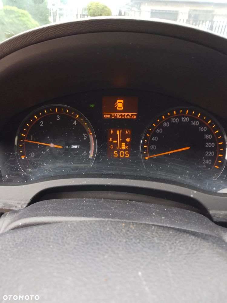 Toyota Avensis 2.0 D-4D - 8