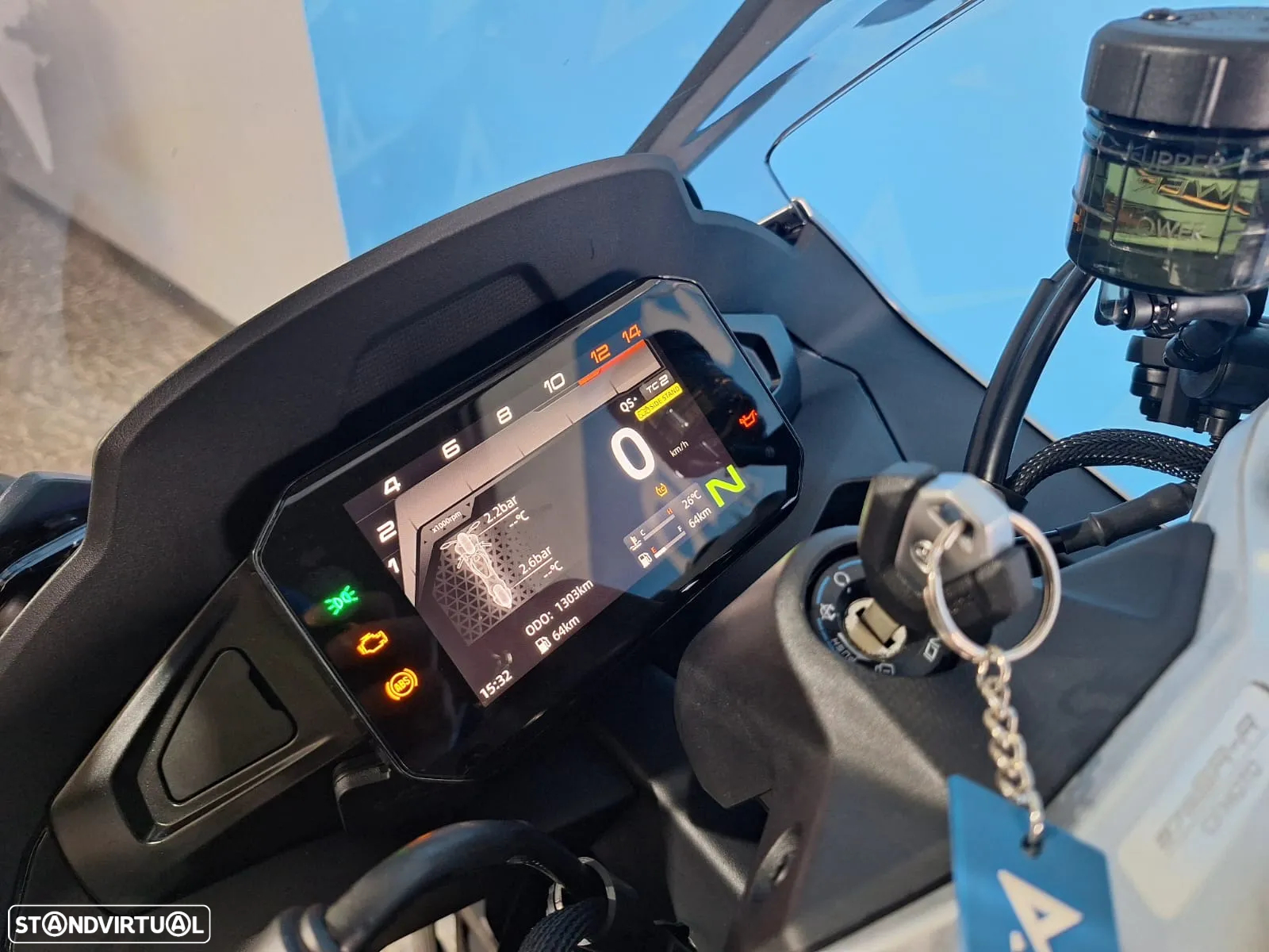 CF Moto 675SR-R - 10