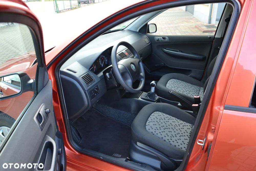 Skoda Fabia 1.2 HTP Comfort - 17