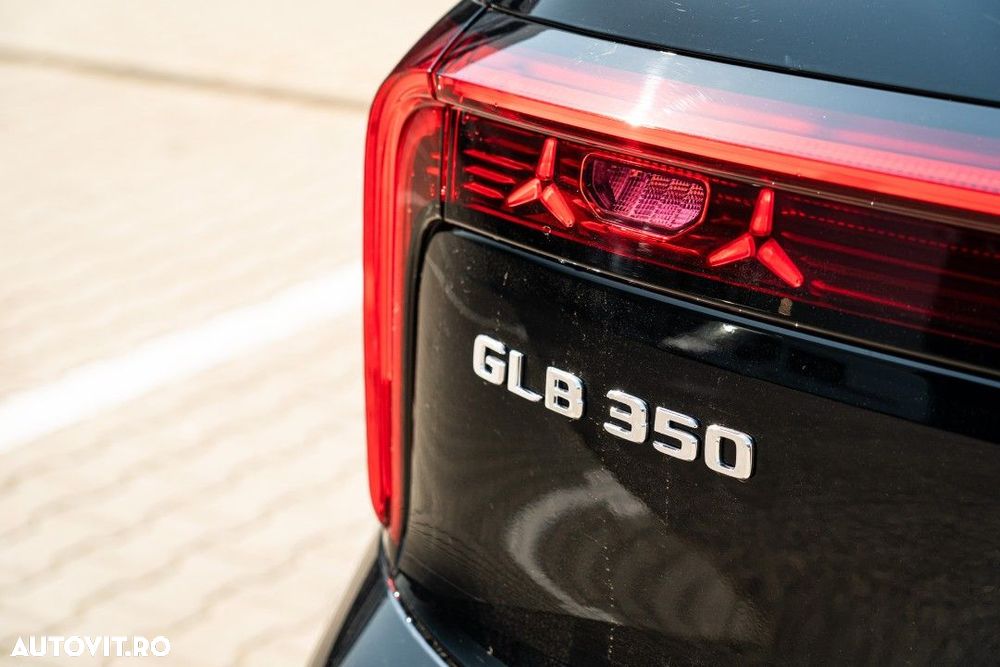 Mercedes-Benz GLB - 12