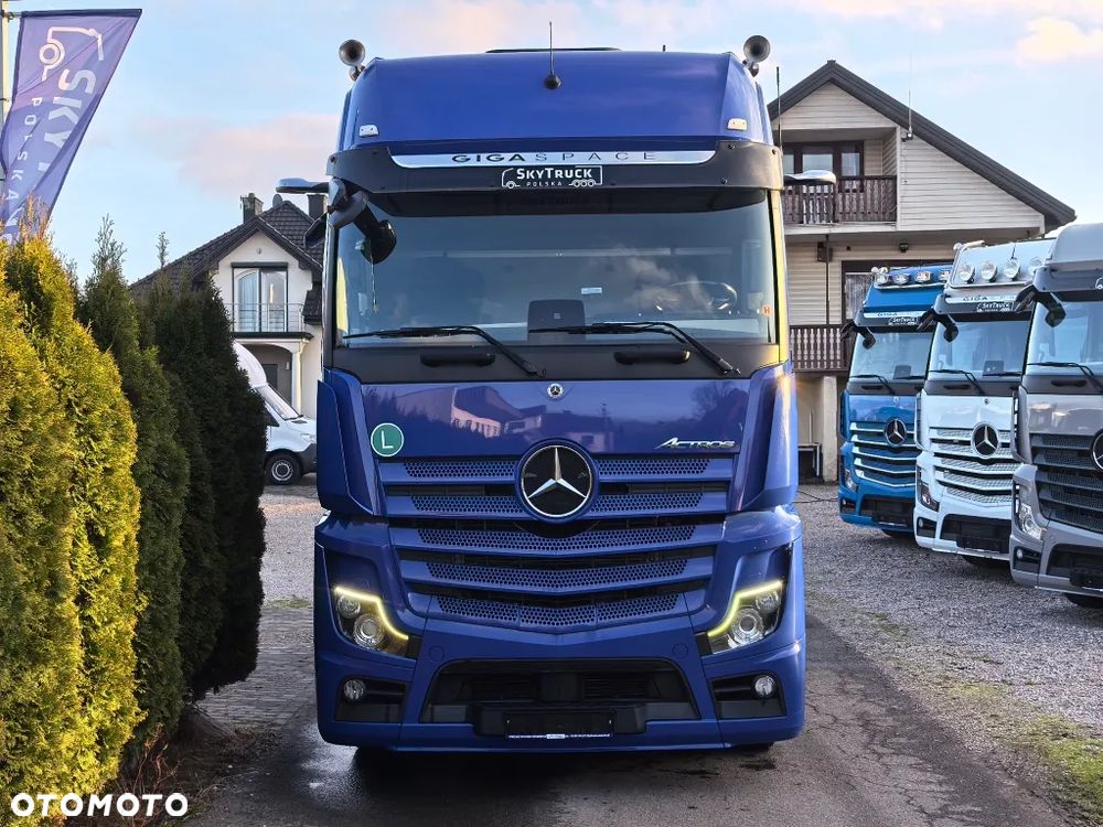 Mercedes-Benz Actros 1845 LS * GigaSpace * Bi-Xenon * MirrorCam * Klima postojowa * Zbiorniki 1250l * - 2