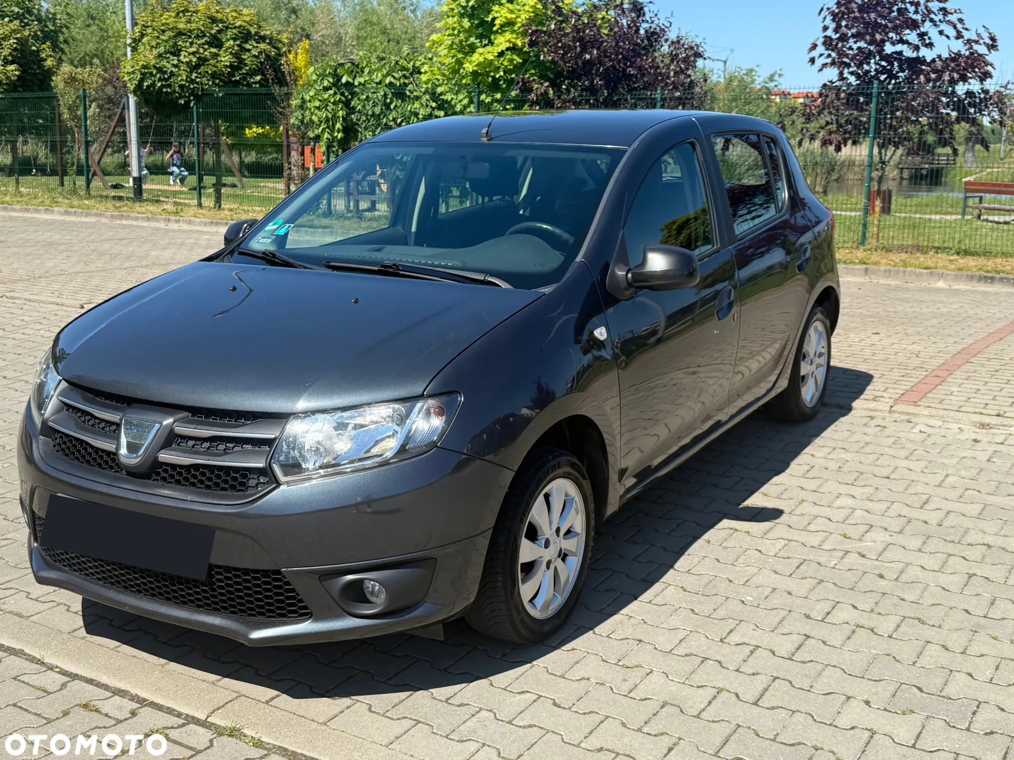 Dacia Sandero - 4