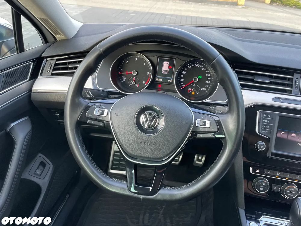 Volkswagen Passat Alltrack 2.0 TDI SCR 4Motion DSG (BMT) - 32