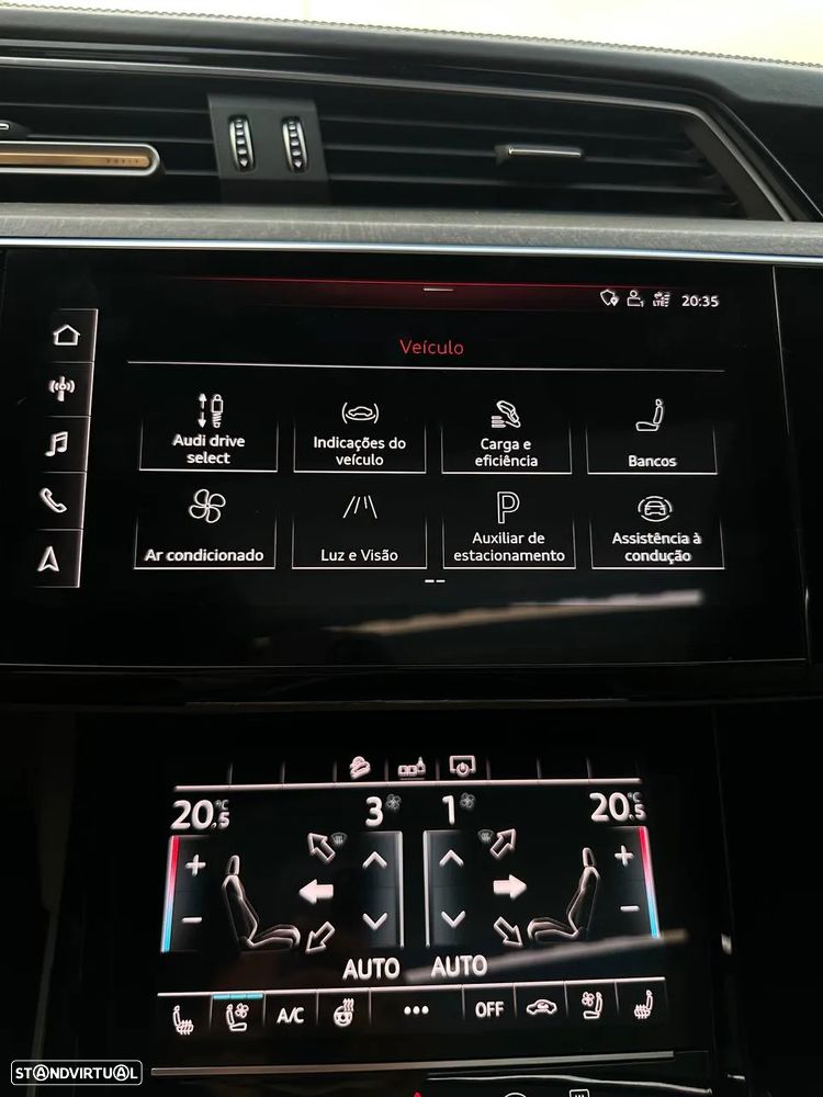 Audi e-tron 55 quattro S line - 32