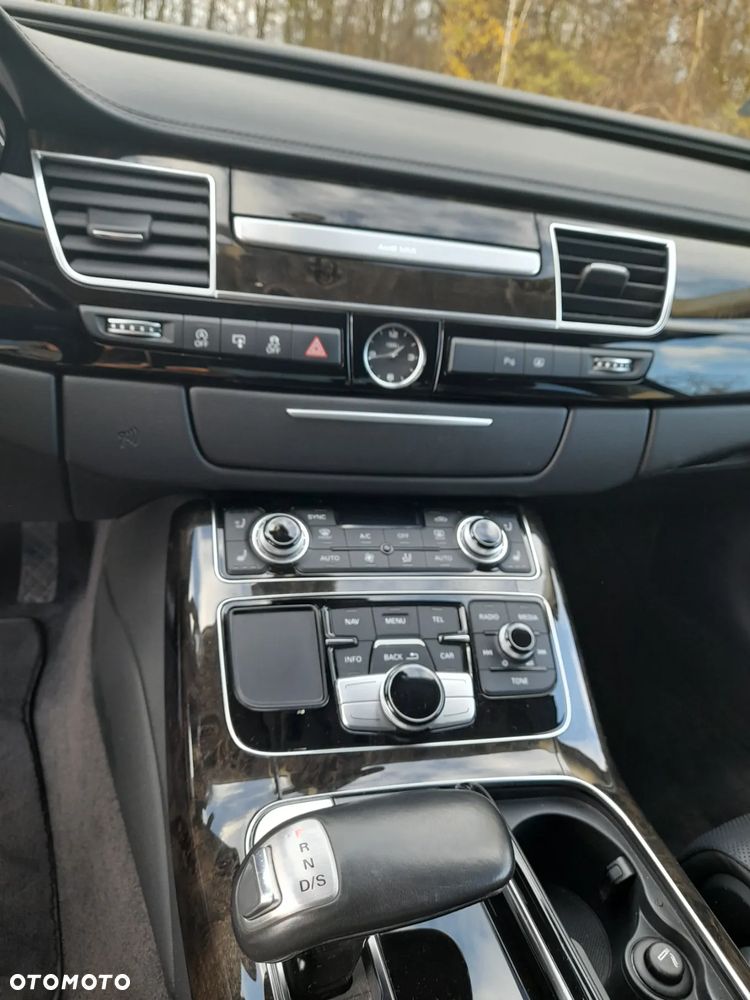 Audi A8 4.2 TDI DPF (clean diesel) quattro tiptronic - 7