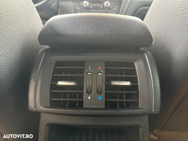 BMW X3 xDrive30d - 33