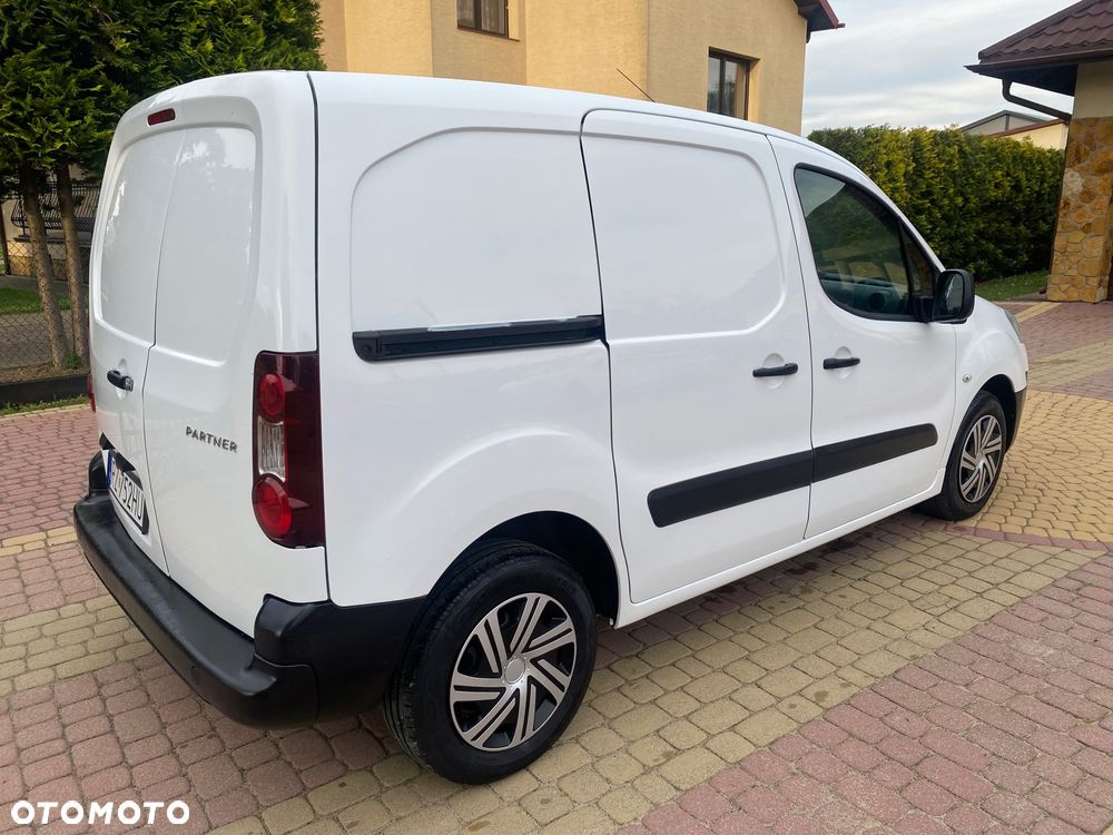 Peugeot PARTNER 1.6HDI 3-osobowy zakupiony w slonie w Rzeszowie - 11