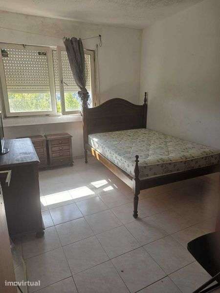 Apartamento T4 à venda em Santo António da Charneca, Barreiro — foto 2