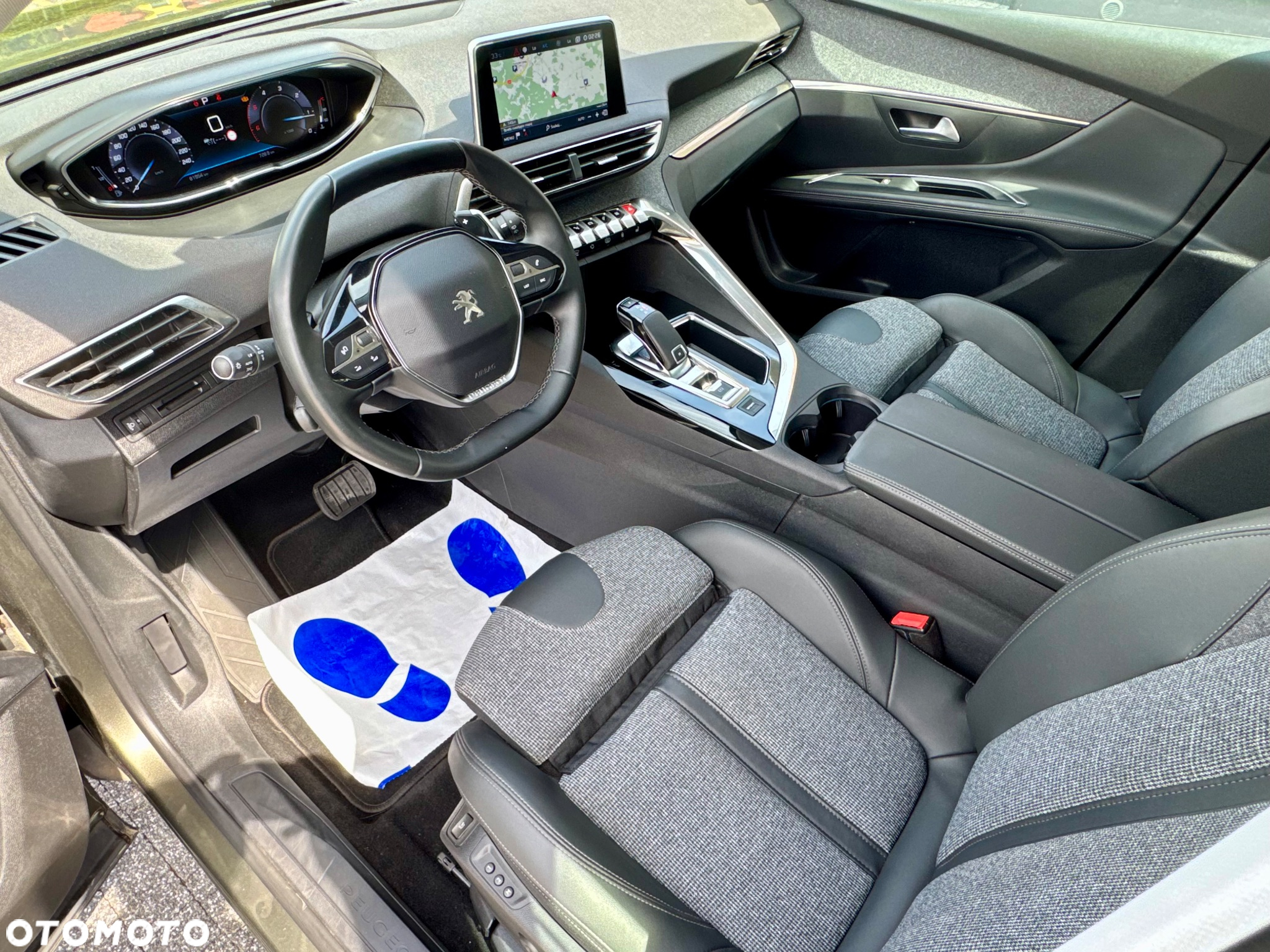 Peugeot 5008 1.5 BlueHDi Allure S&S EAT8 - 23