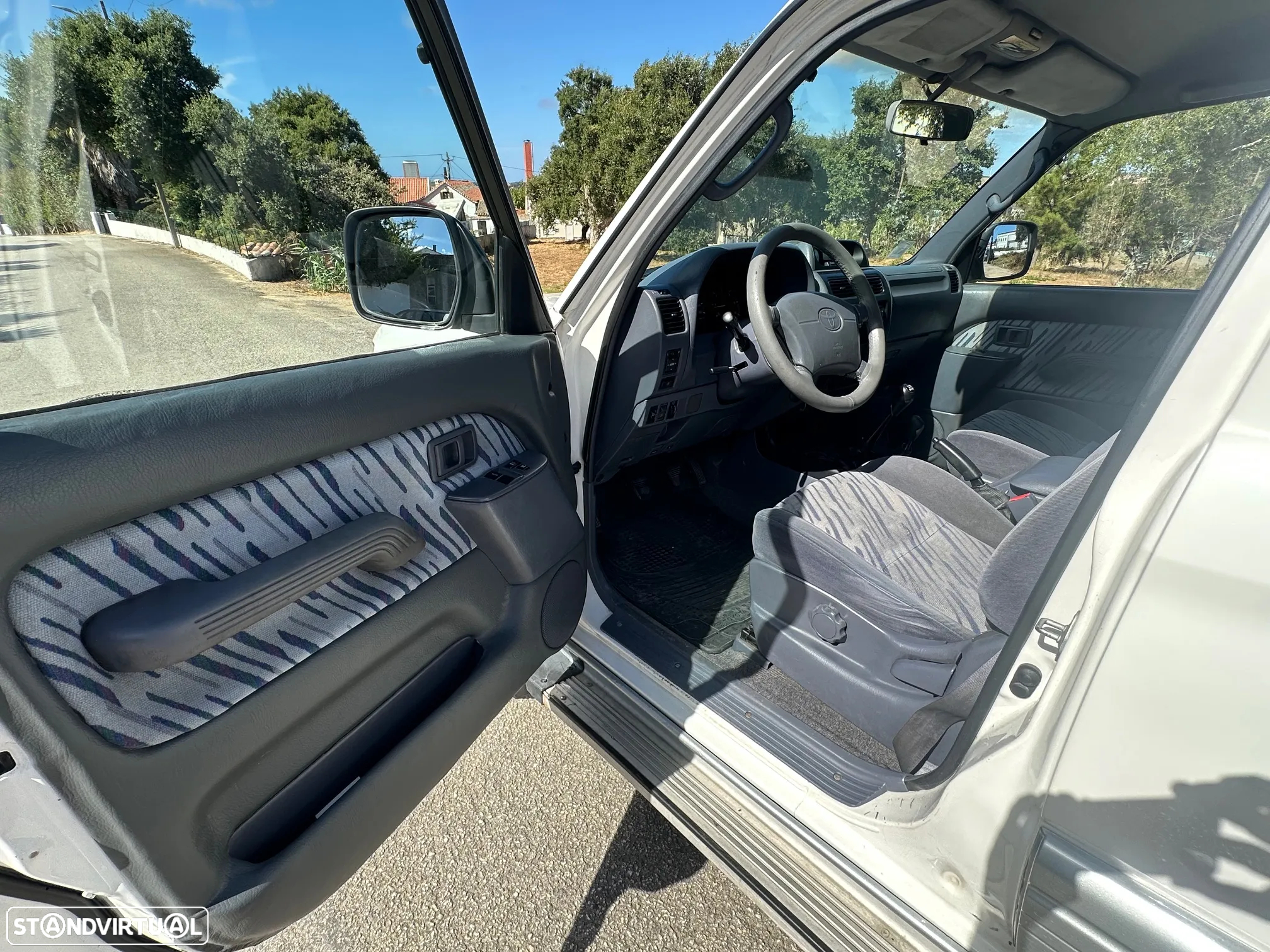 Toyota Land Cruiser 3.0 TD Pack 2 - 13